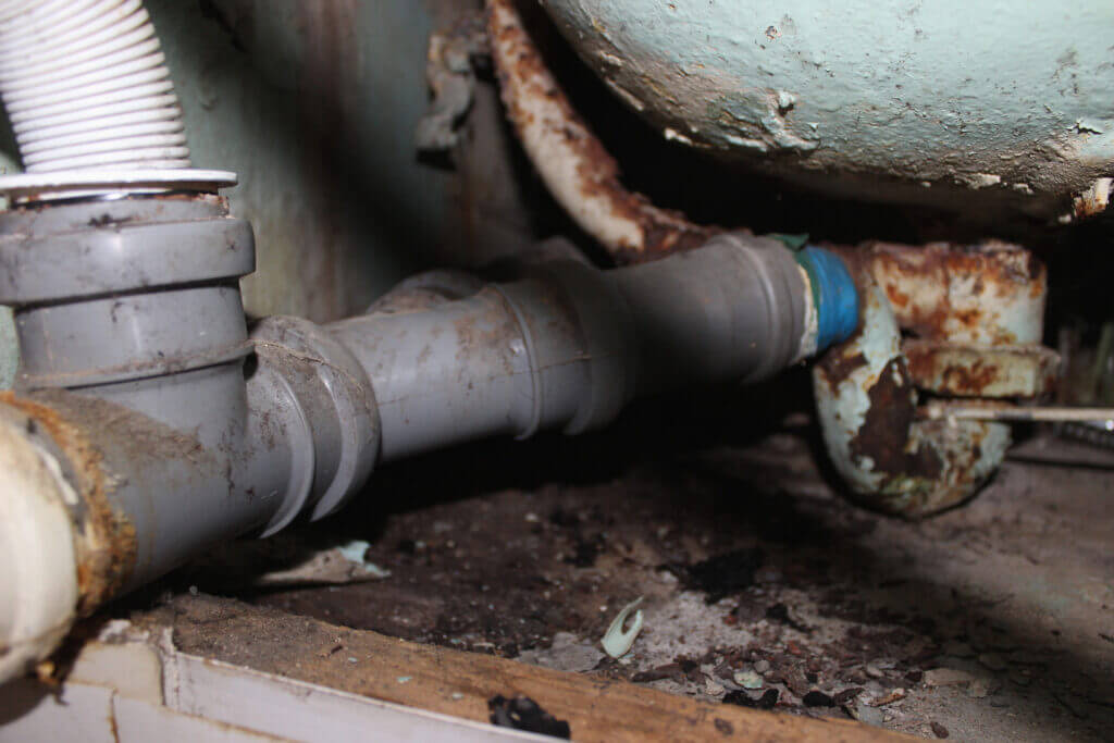 Has your home or business been damaged by a burst/leaking pipe...